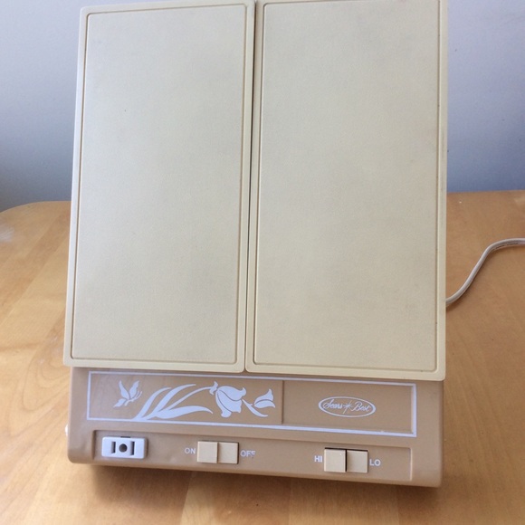 Vintage makeup vanity mirror - Picture 3 of 11